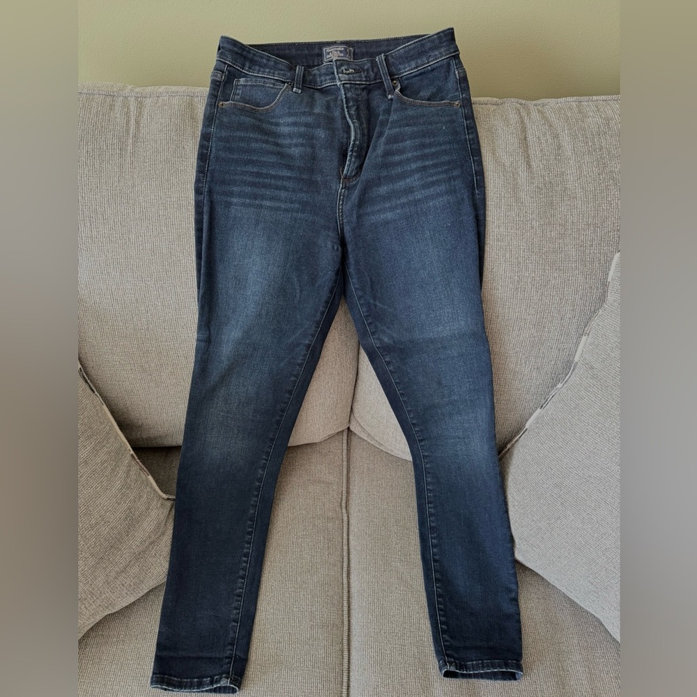 Abercrombie - Simone High Rise Ankle